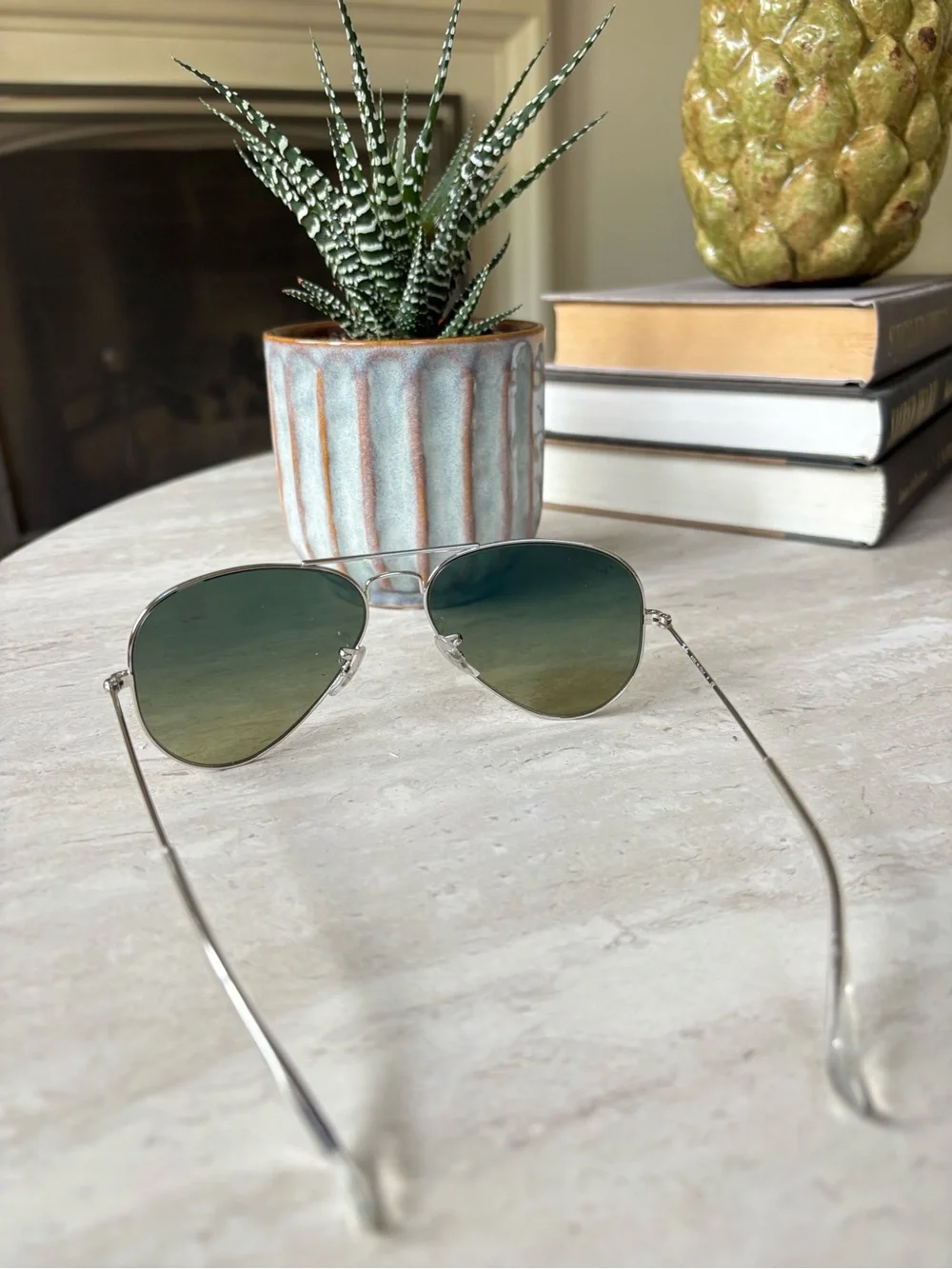 Ray-Ban iconic aviator
